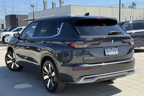 2025 Mitsubishi Outlander Exceed Tourer ZM