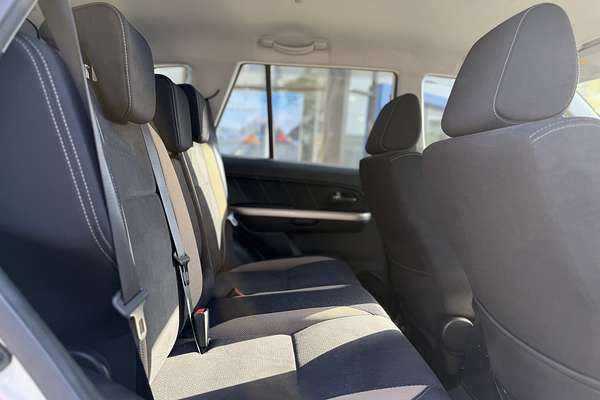 2015 Suzuki Grand Vitara Navigator JB