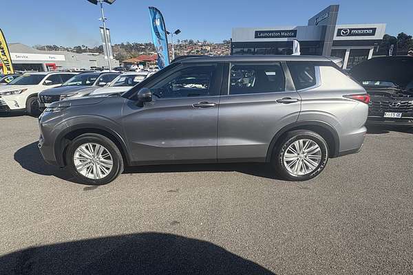 2022 Mitsubishi Outlander ES ZM