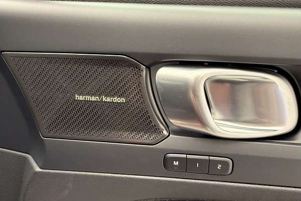 2024 Volvo C40 Recharge Twin