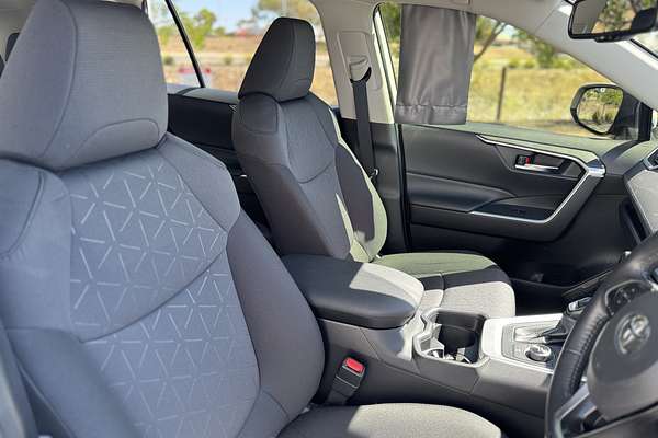 2020 Toyota RAV4 GXL AXAH54R