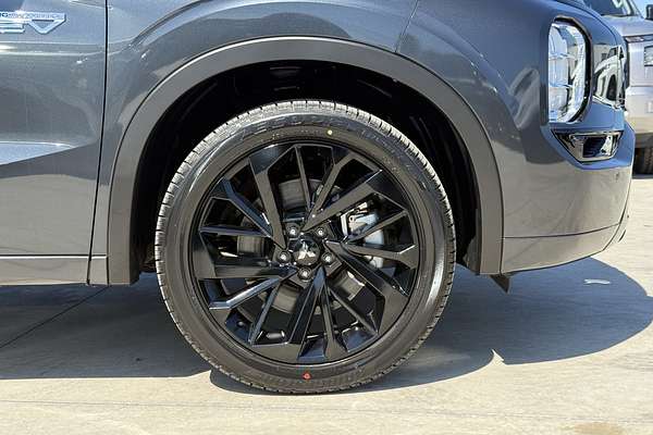 2025 Mitsubishi Outlander PHEV GSR ZM