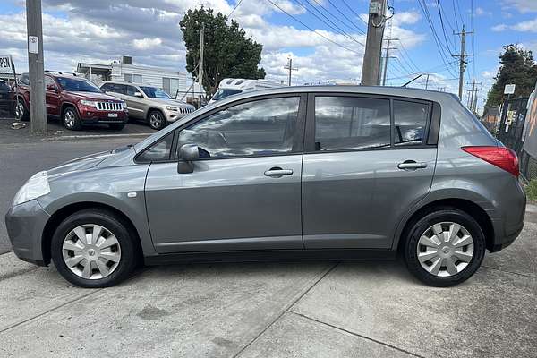 2008 Nissan Tiida ST C11