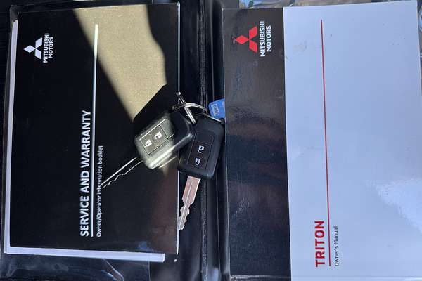 2021 Mitsubishi Triton GLX+ MR 4X4