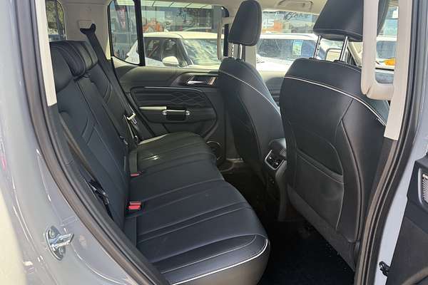 2023 GWM Tank 300 Ultra Hybrid P01