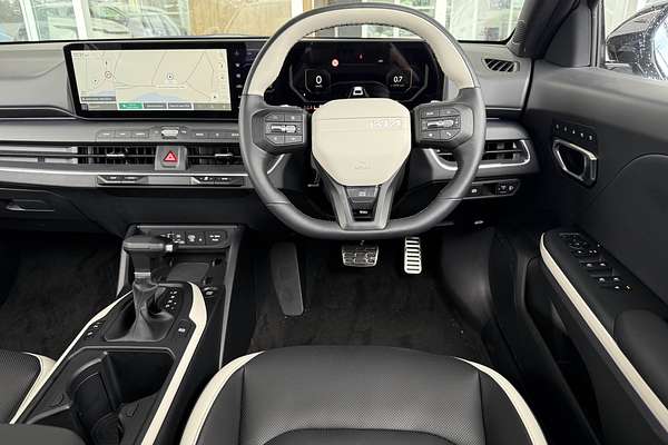 2025 Kia K4 GT-Line CL4m