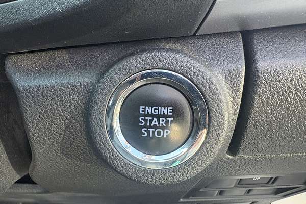 2017 Toyota Hilux SR5 GUN126R 4X4