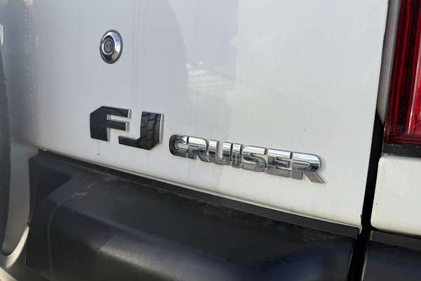 2013 Toyota FJ Cruiser GSJ15R