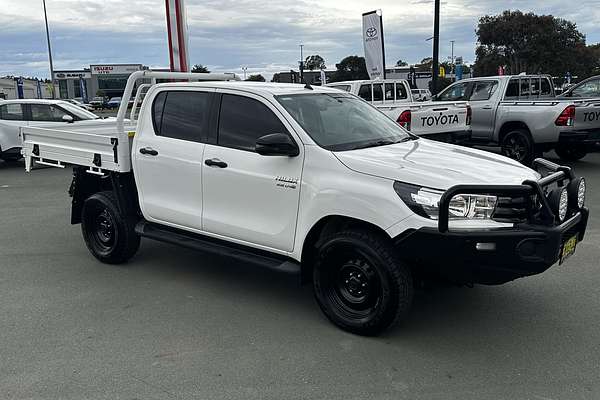 2017 Toyota Hilux SR GUN126R