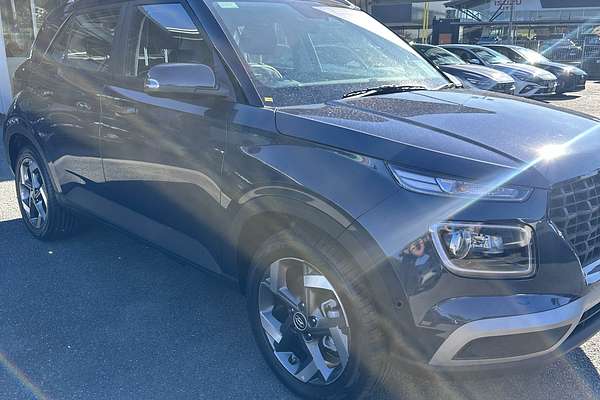 2025 Hyundai Venue Active QX.V5