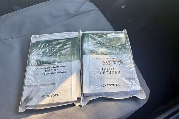 2022 Toyota Hilux SR GUN126R 4X4