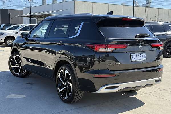 2025 Mitsubishi Outlander PHEV Exceed ZM