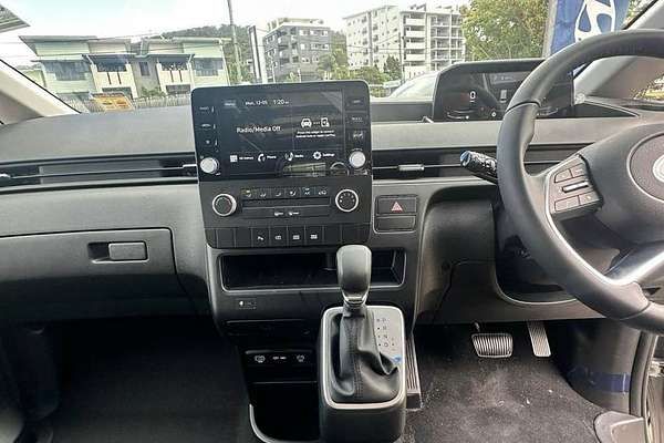 2025 Hyundai STARIA  US4.V3