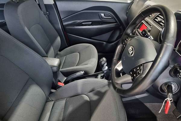 2013 Kia Rio SLi UB