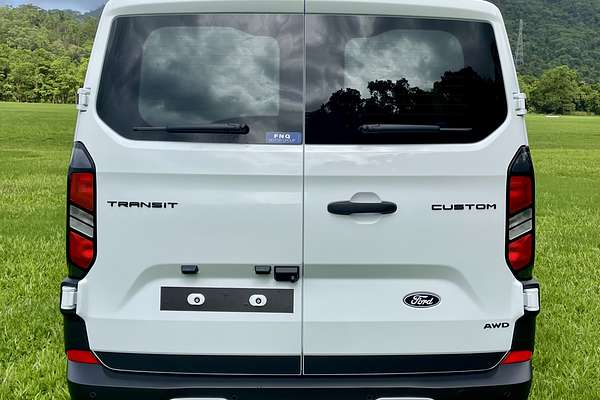 2025 Ford Transit Custom Trail
