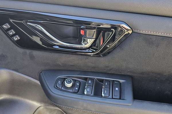 2025 Subaru Forester Hybrid Touring S6