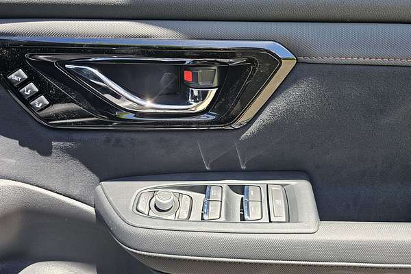 2025 Subaru Forester Hybrid Touring S6