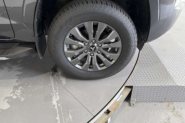2025 Mitsubishi Triton GLS MV 4X4