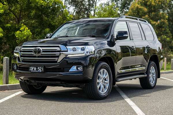 2019 Toyota Landcruiser Sahara VDJ200R