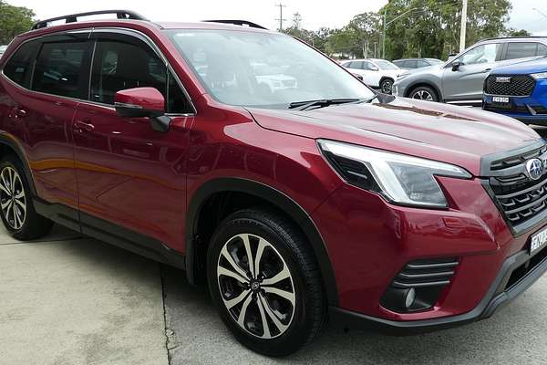 2022 Subaru Forester 2.5i Premium S5