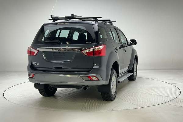 2021 Isuzu MU-X LS-M