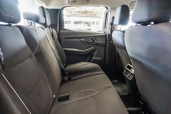 2020 Isuzu D-MAX SX High Ride Rear Wheel Drive