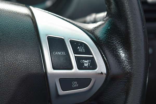 2014 Mitsubishi Triton GLX-R MN 4X4