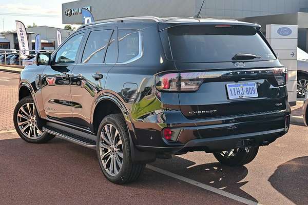 2023 Ford Everest Platinum