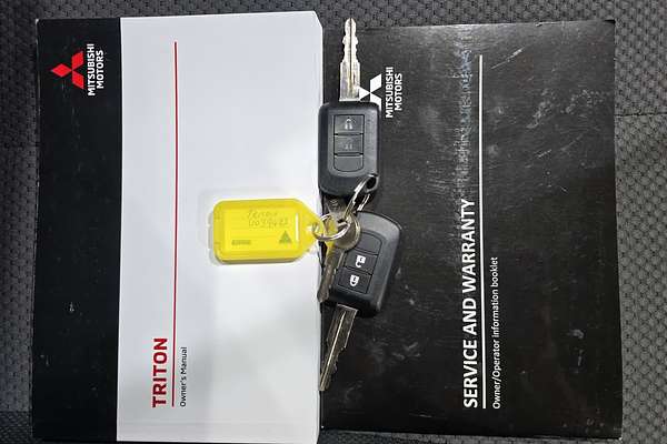 2021 Mitsubishi Triton GLX+ MR 4X4