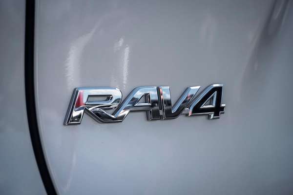 2024 Toyota RAV4 Cruiser AXAH52R