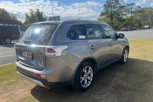 2014 Mitsubishi Outlander ES ZJ