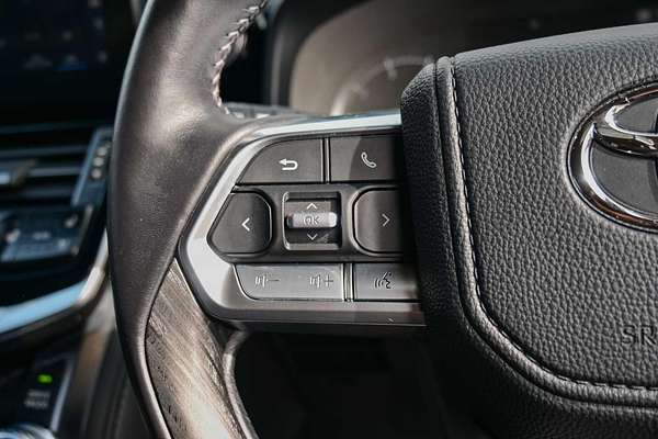 2023 Toyota Landcruiser GR Sport FJA300R