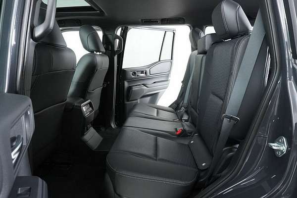 2024 Toyota Landcruiser Prado Altitude GDJ251R