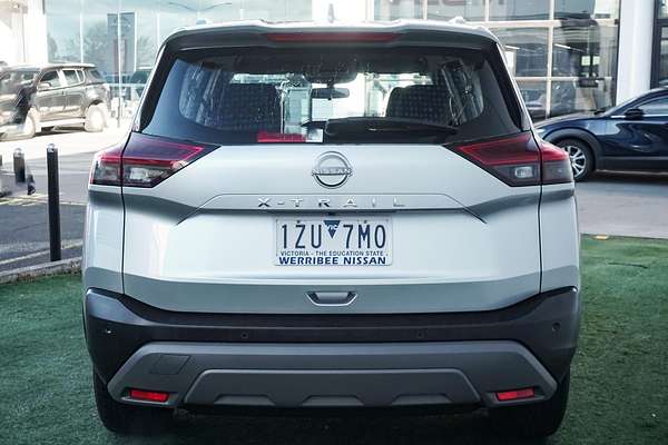 2025 Nissan X-TRAIL ST T33