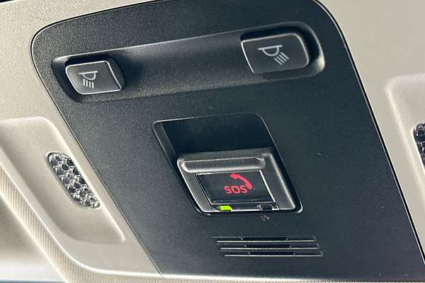2022 Toyota Camry Ascent AXVH70R