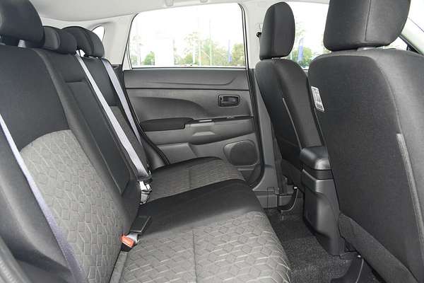 2024 Mitsubishi ASX ES XD