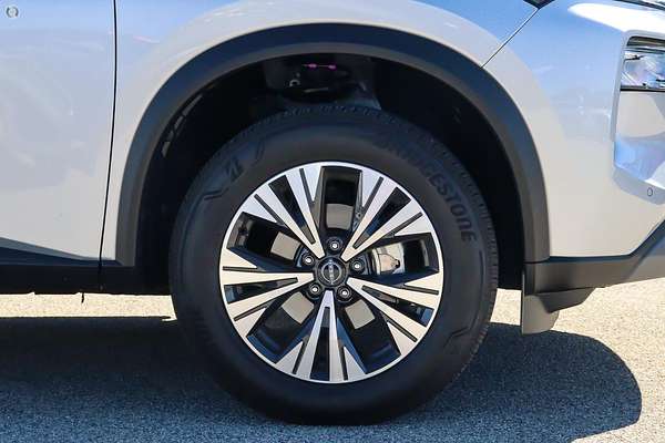 2025 Nissan X-TRAIL ST-L T33