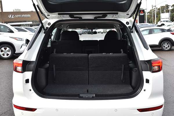 2024 Mitsubishi Outlander ES ZM