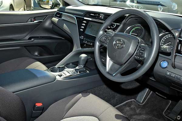 2020 Toyota Camry Ascent AXVH70R