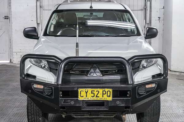 2020 Mitsubishi Triton GLX MR 4X4