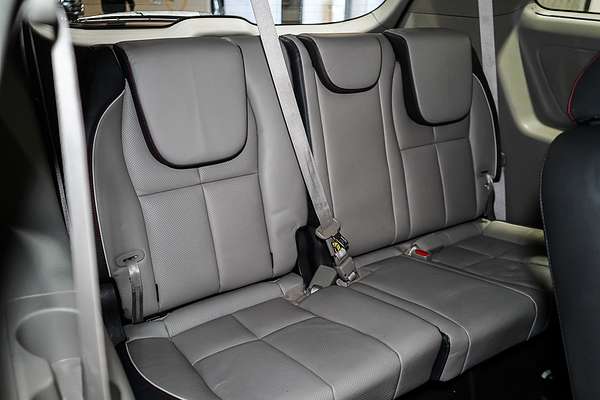 2016 Kia Carnival Platinum YP