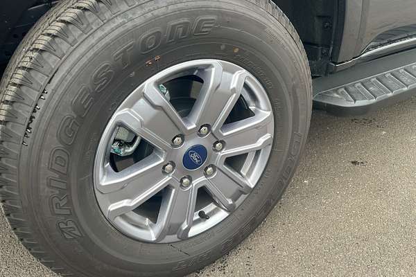 2024 Ford Everest Ambiente 2.0L