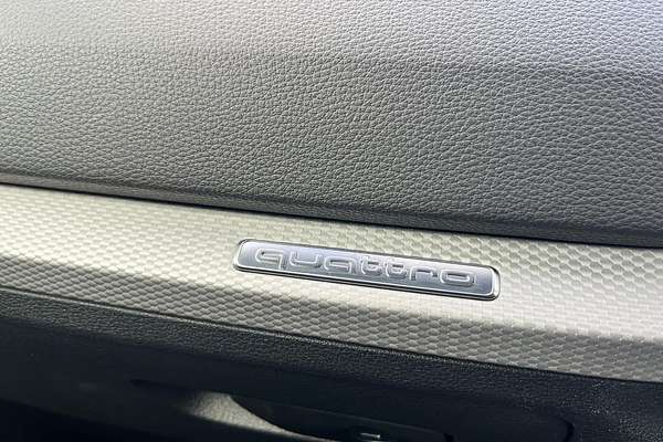 2024 Audi Q2 40 TFSI S line GA