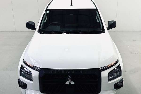 2024 Mitsubishi Triton GLX MV