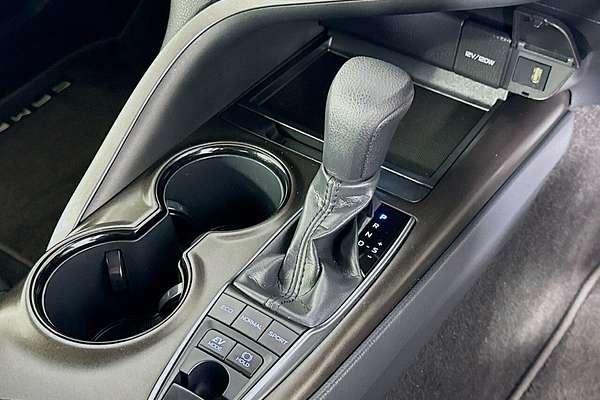 2024 Toyota Camry Ascent AXVH70R