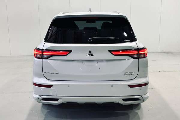 2022 Mitsubishi Outlander PHEV Exceed ZM