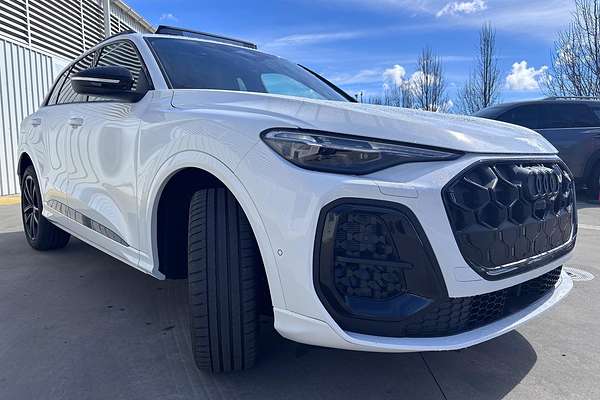 2025 Audi SQ5 TFSI FY