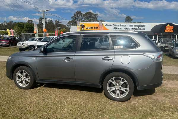 2014 Mitsubishi Outlander ES ZJ