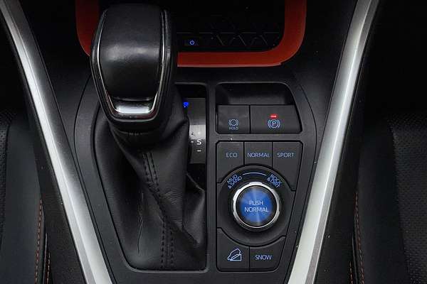 2020 Toyota RAV4 Edge AXAA54R