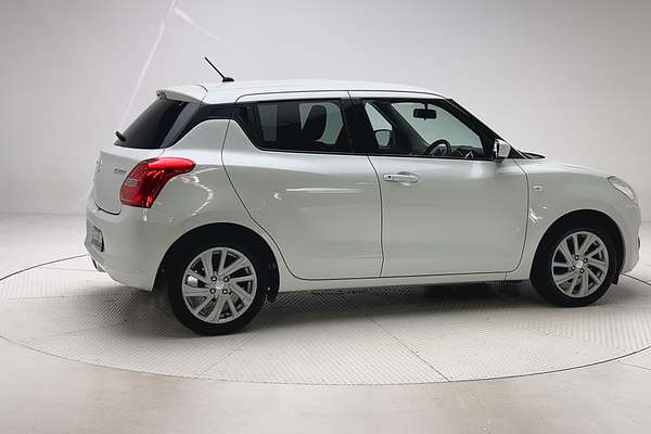 2022 Suzuki Swift GL Plus Special Edition AZ Series II thumb-8